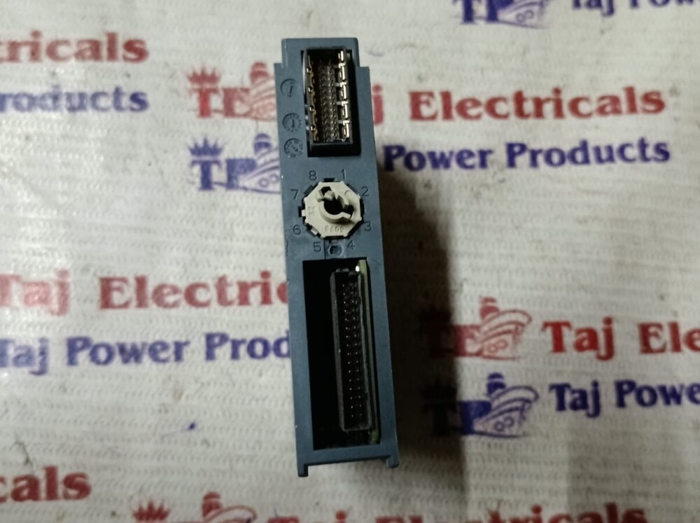 SIEMENS 6ES7 131-6BH01-0BA0 PLC