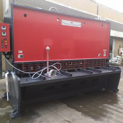 Sheet Metal Cutting Machine