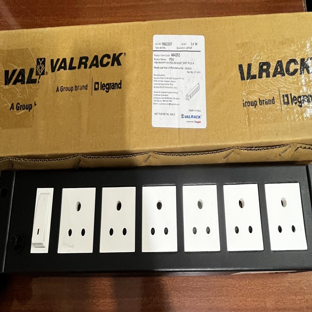 Valrack Legrand Power Distribution 6SKT 6A PDU Rack