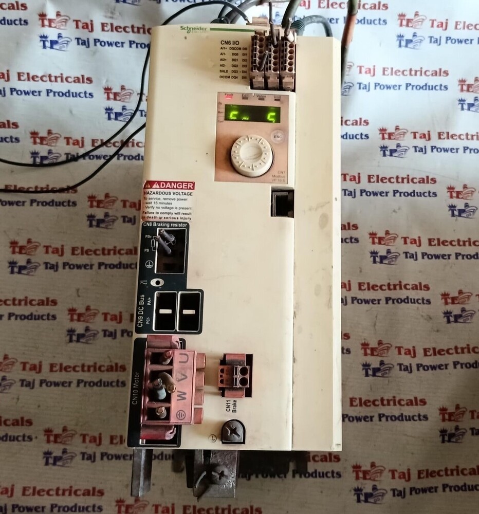 SCHNEIDER CN6 I/O CN7 MODBUS VP105 SERVO DRIVE