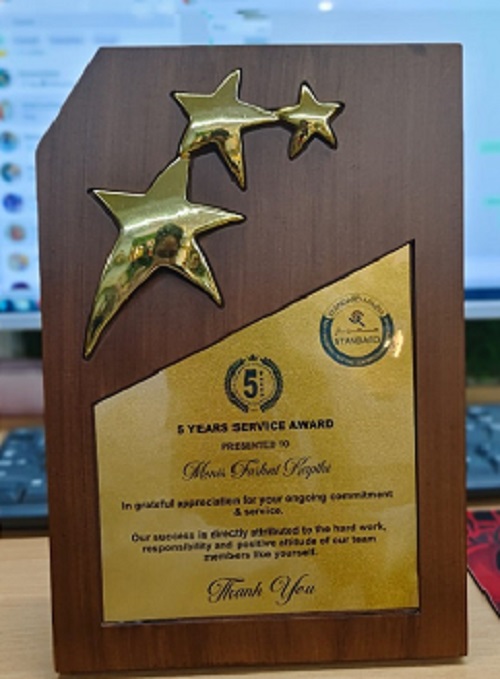 Heritage Wood Souvenir - Color: Brown