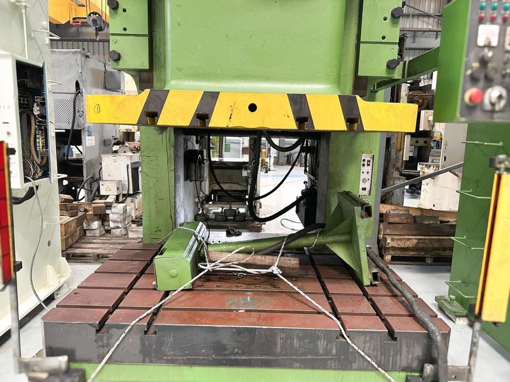 1628 SEOUL C FRAME SINGLE CRANK PRESS