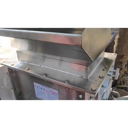 Masala Pouch Separator