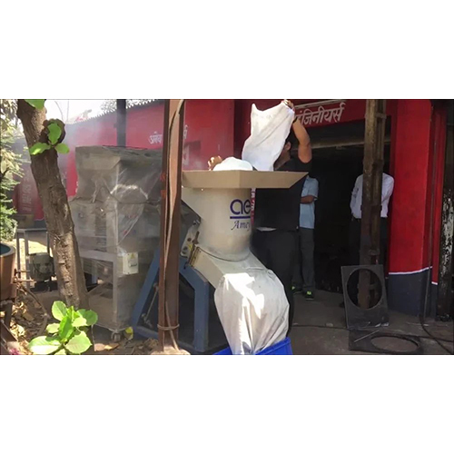 Chemical Lump Crusher Machine - Color: White