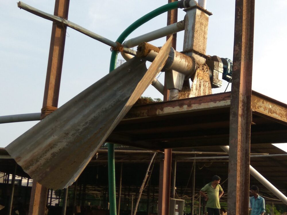 Bio Gas Dewatering Screw Press - Color: Silver