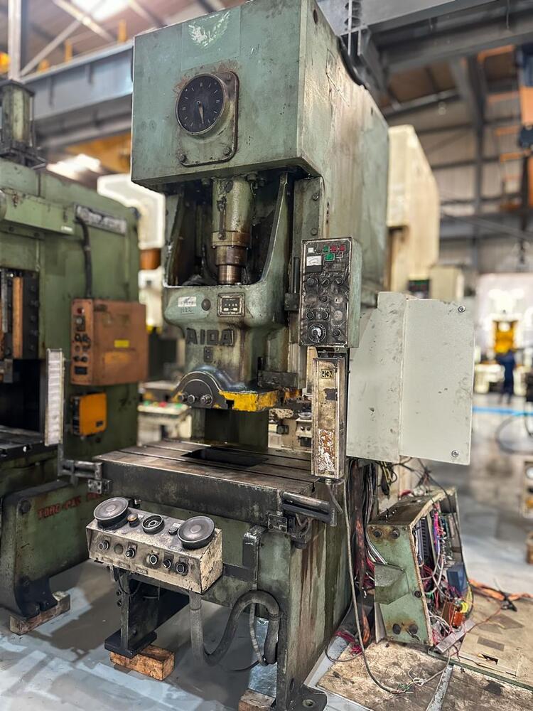 1622 Aida C Frame Single Crank Press - Material: Ms