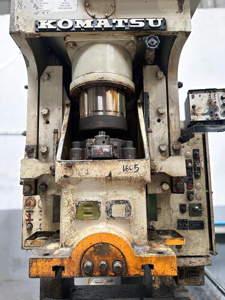 1605 KOMATSU C FRAME SINGLE CRANK PRESS