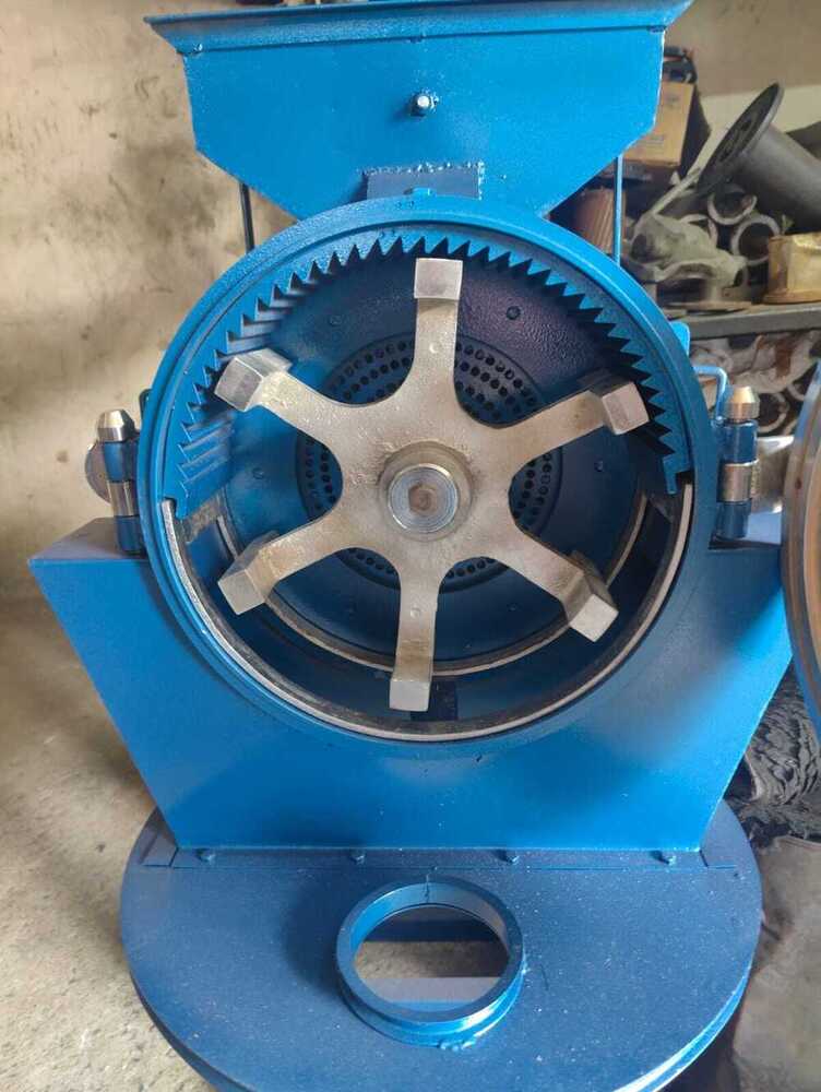 7.5 Hp Double Stage Pulverizer - 260 Kg, Mild Steel - Commercial Use, Blue Finish, Durable Performance