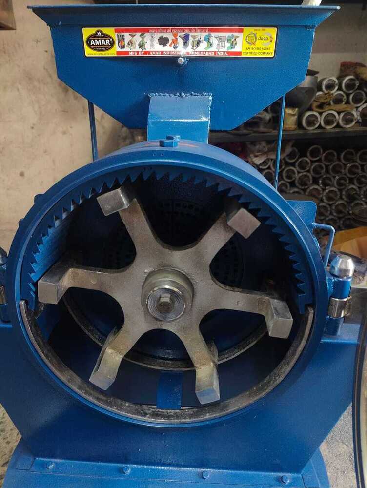 7.5 Hp Double Stage Pulverizer - 260 Kg, Mild Steel - Commercial Use, Blue Finish, Durable Performance