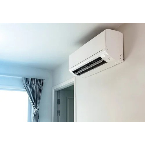 1.5 Ton Daikin Split Air Conditioner - Wall-Mounted, White Finish, 220-240 Volt , Remote Operated, Efficient Cooling for Medium Spaces