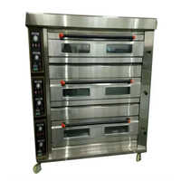 Three Deck Stainless Steel Oven - Color: Silver
