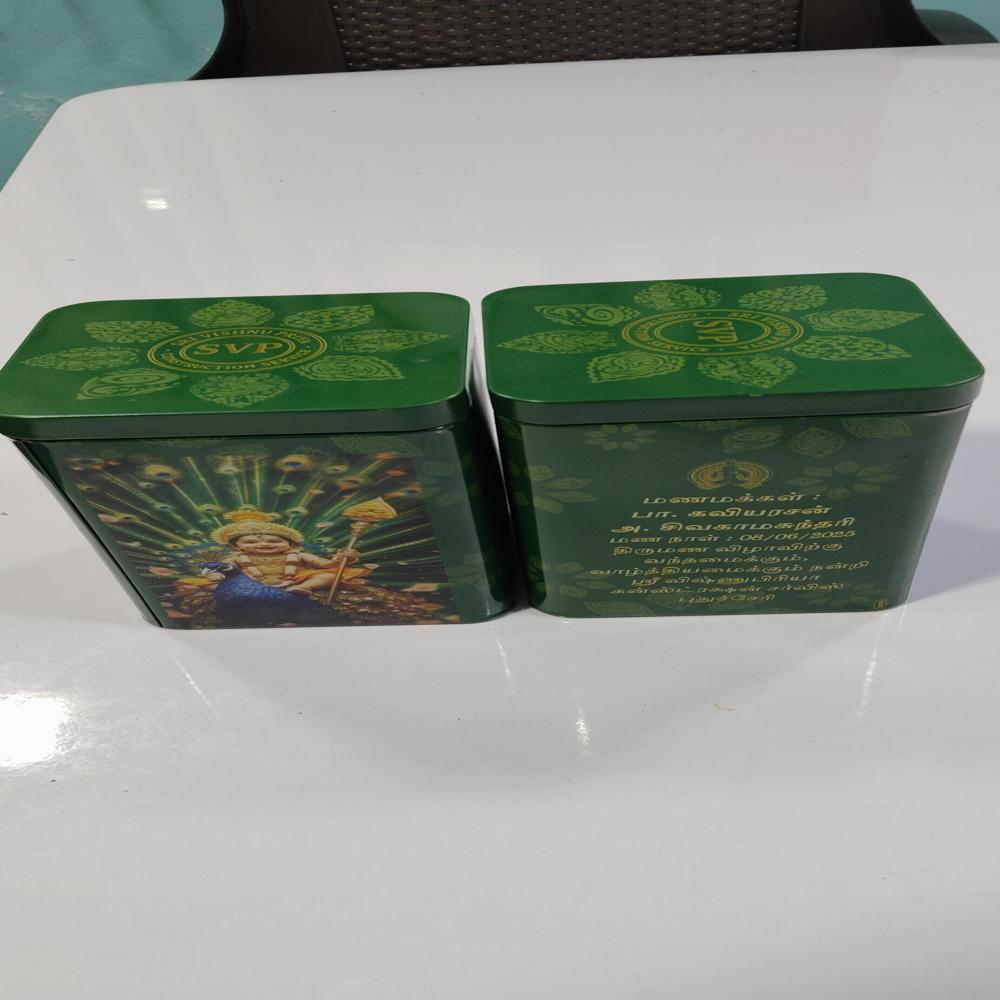 Wedding return gift tins 