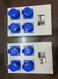 Power distribution box