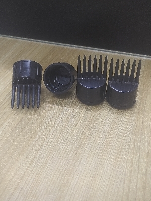 comb applicator for oil bottle