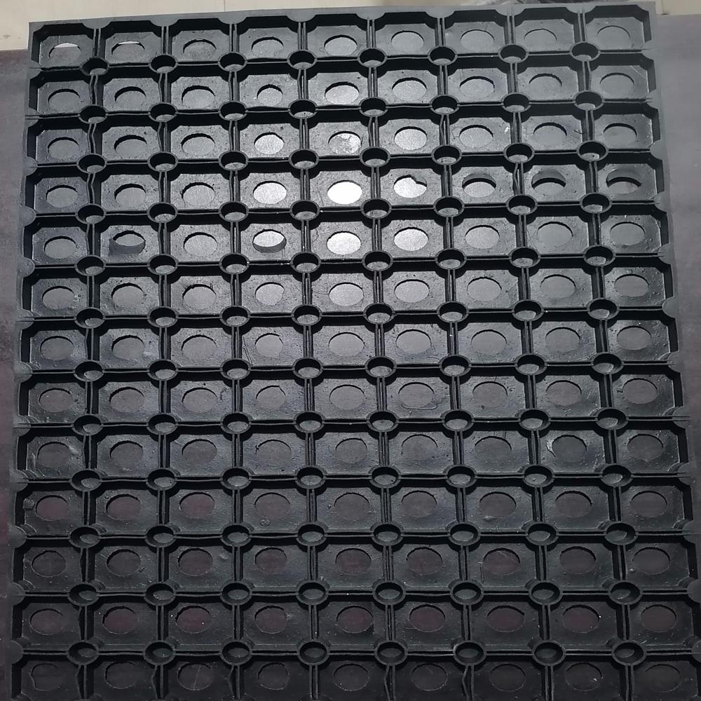 Hollow Rubber Door Mat Size(50x100)