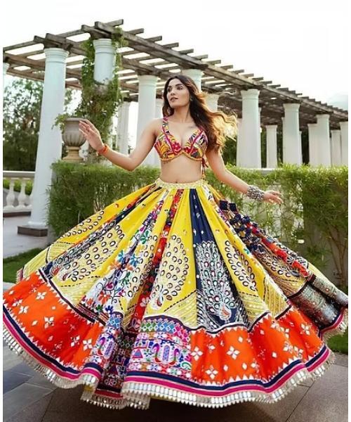 lehenga chaniya choli Yellow silk print mirroR