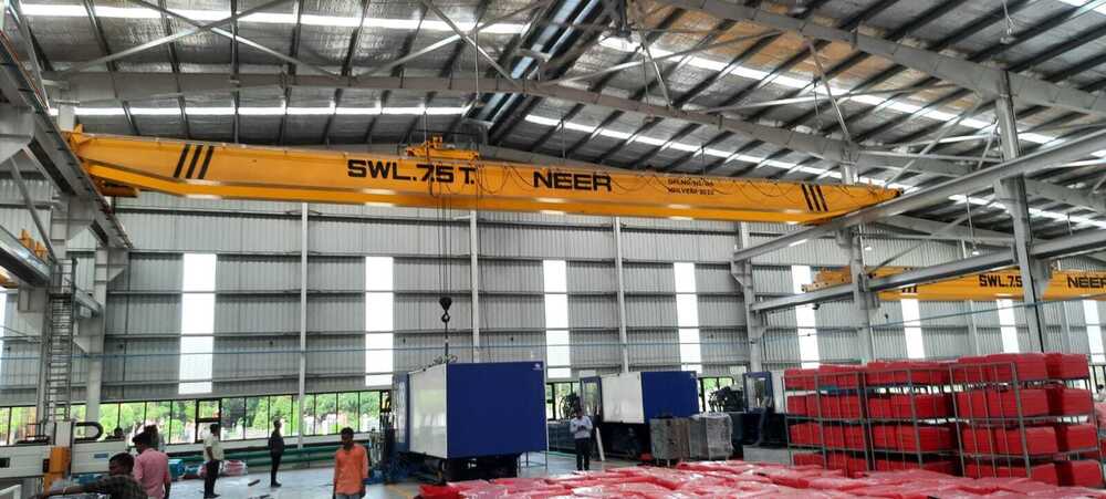Material Handling Eot Cranes - Color: Yellow