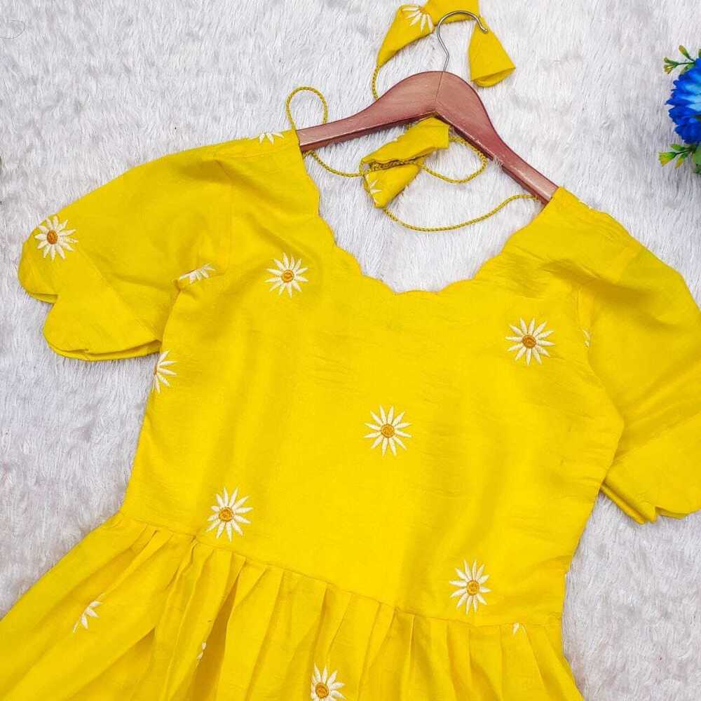 TRENDY SUNFLOWER PRINTED KURTI
