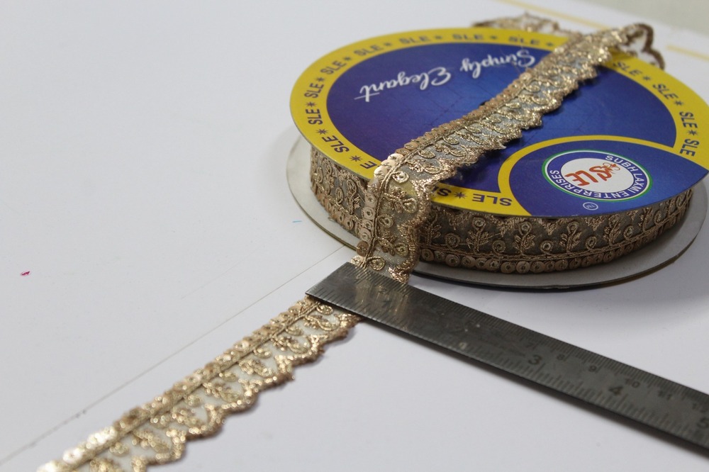 Golden Sequence Zari Zalar Lace - Decoration Material: Sequins