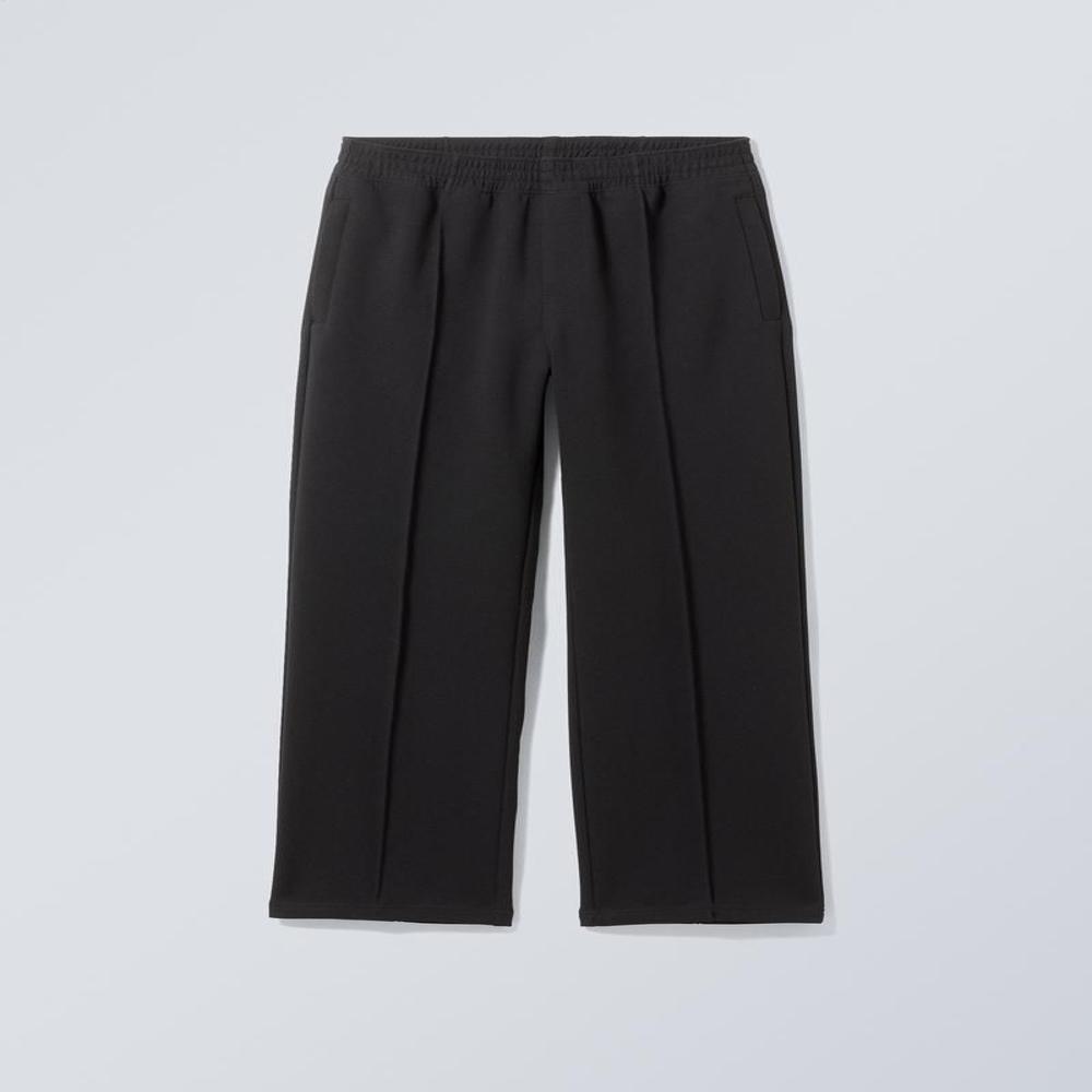 SPORTS TRACKSUIT