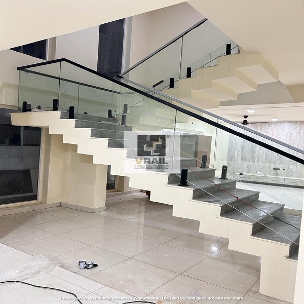 Durable Pipe Railing For Outdoor Use - Stainless Steel Ss304/ss316, Modular Design, Various Finish Options Including Matt & Glossy