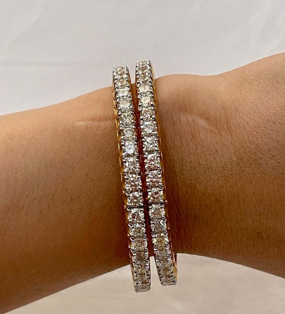 30 Pointer Round Cut Lab Grown Diamond Eternity Bangles In 18K Gold, Luxury Women's Jewelry