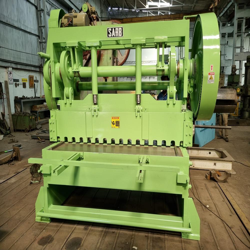 Gulliotione Over Crank Shearing Machine With Mechanical Clutch