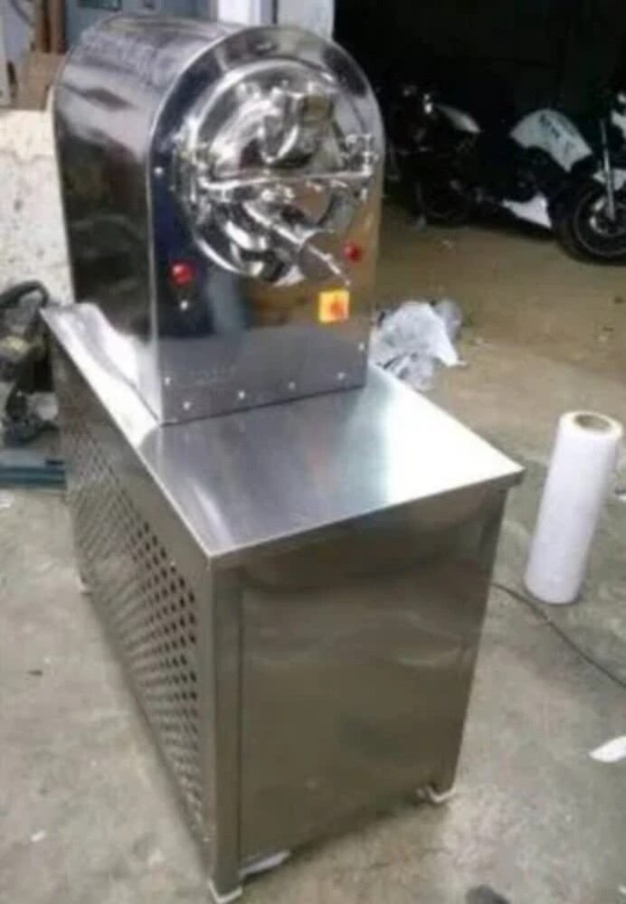 Ice Cream Churner - Stainless Steel, 1.5l Capacity, 220v Power | Ce Certified, Heavy-duty 50kg Design For Efficient Ice Cream Production