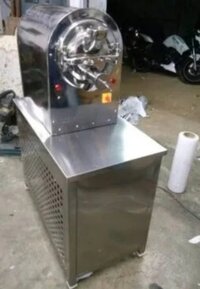 Ice Cream Churner