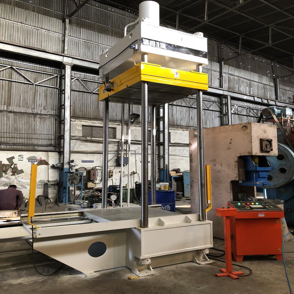 Srb Hyd 300 4 Pillar Deep Draw Hydraulic Press - Nominal Force: 10a 6300 Tons