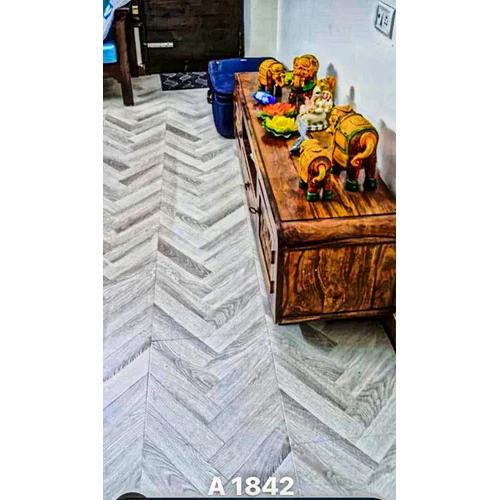Wooden Flooring Laminated - Color: Brown