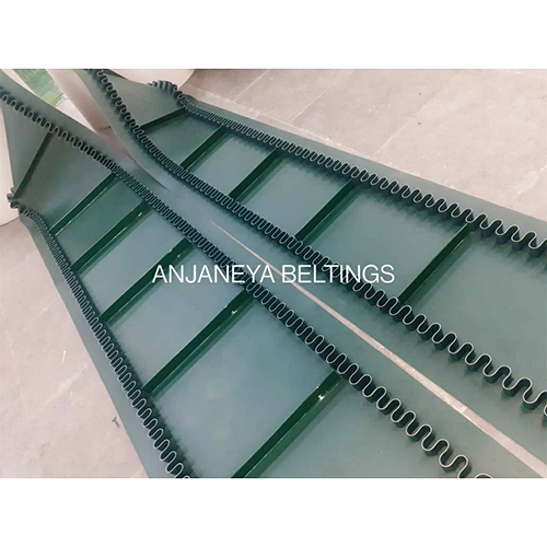 3mm PU Cleats And Sidewalled Conveyor Belt