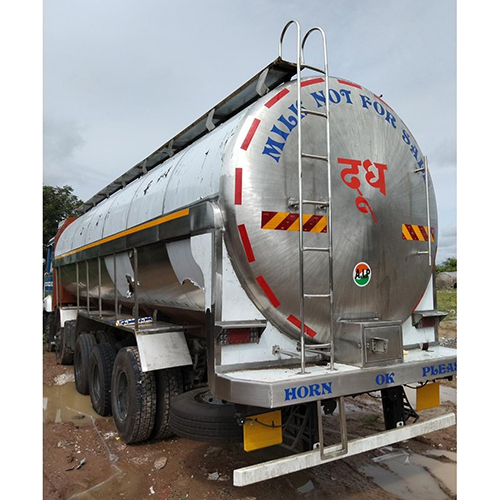 1200L Ss Milk Tank - Capacity: 1200 Ltr