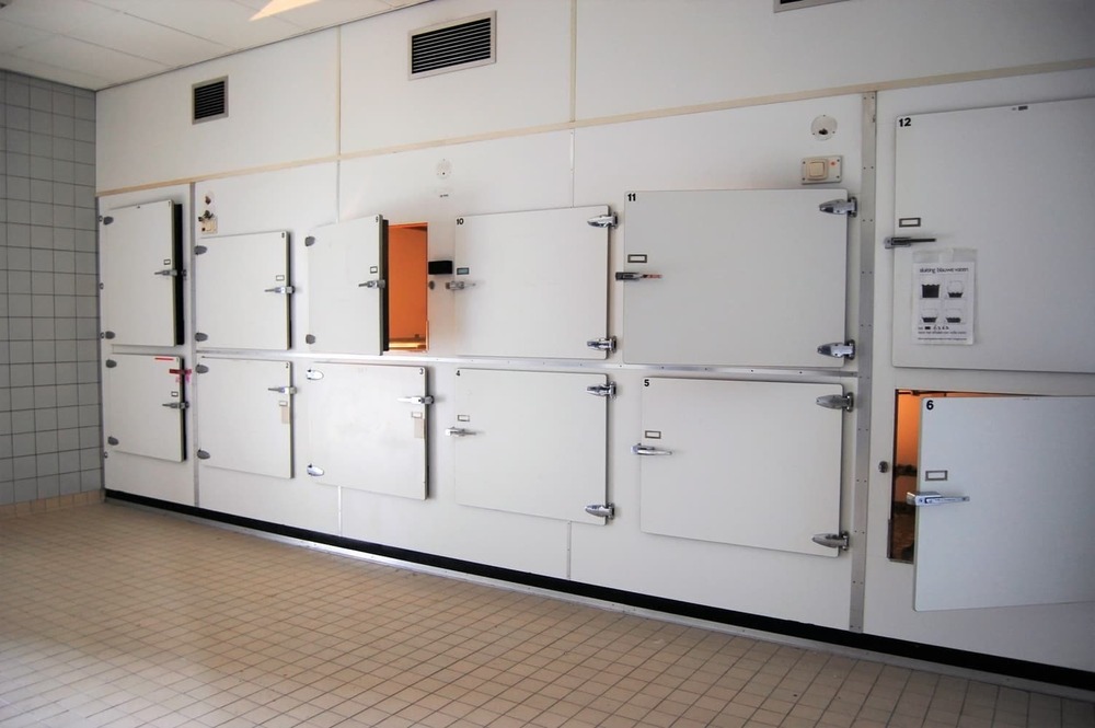 Mortuary Cold Room - Climate Type: Cool