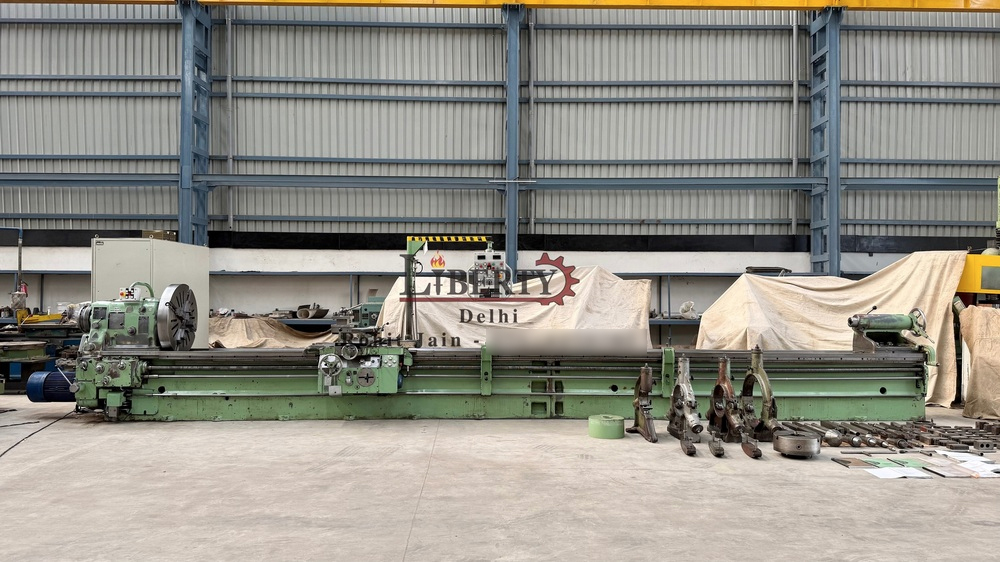 TOS SU-80A 8000 mm Length Heavy Duty Lathe Machine