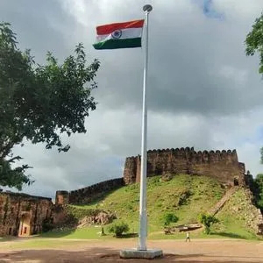 माइल्ड स्टील 20 मीटर झंडा मस्त पोल