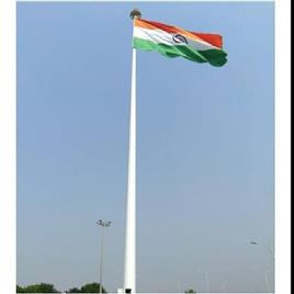 Galvanized Aluminium 30 Meter Flag High Mast Pole - Color: White