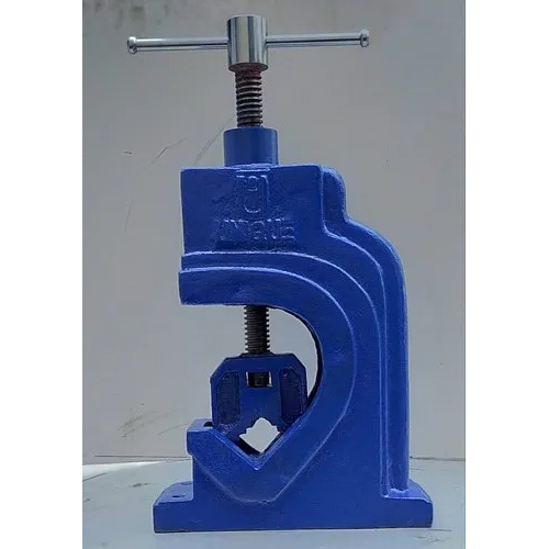 Open Type Pipe Vice - Material: Cast Iron