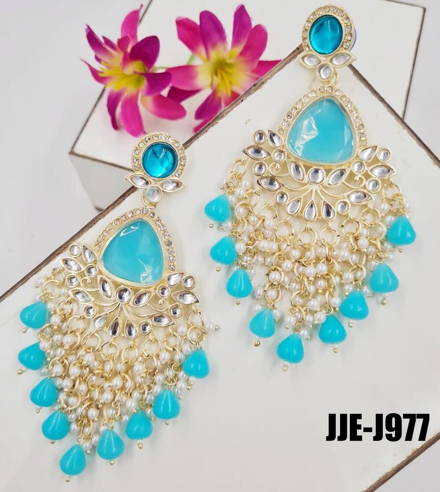 Un Cut Kundan Drop Earrings