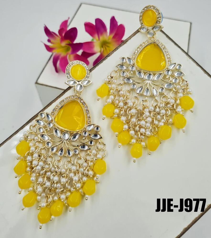 Un Cut Kundan Drop Earrings