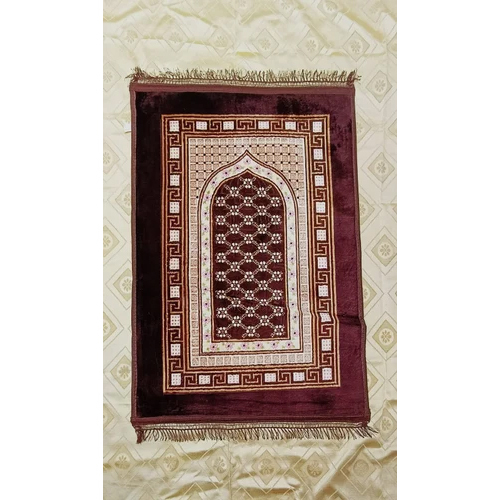 150 GSM Velvet Prayer Carpet