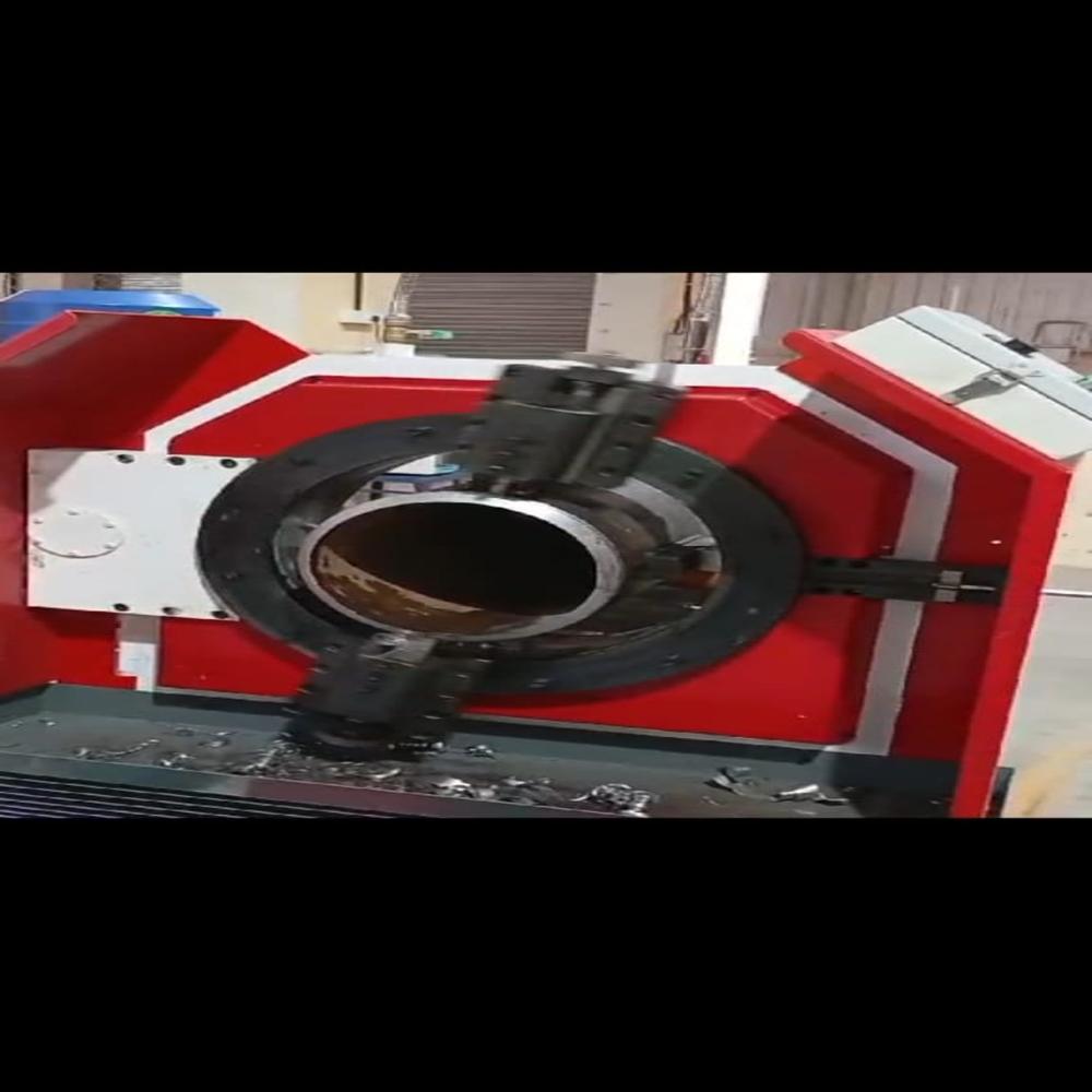 Stationary Pipe Cutting And Beveling Machine - Color: Silver