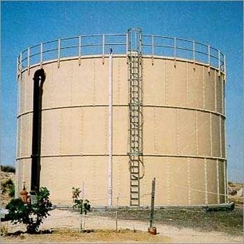 स्टोरेज टैंकों के लिए पेंटिंग सेवाएँ