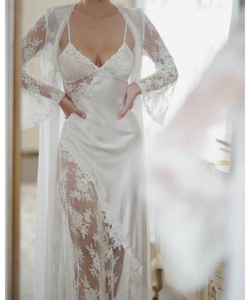 Women 2 Pic Nighty With Robe Pack Of 2 Set Soft Comfortable - Color: White