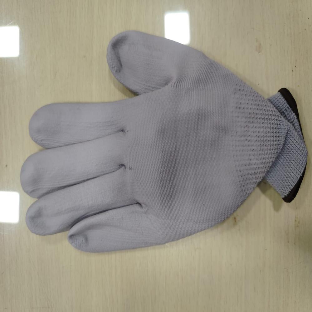 Hand gloves 