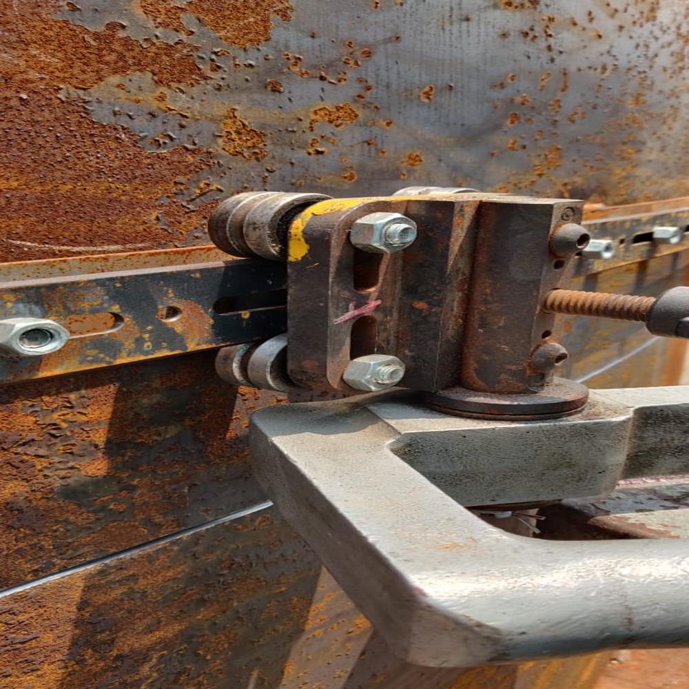 Gas Cutting Machine For Tank - Color: Silver