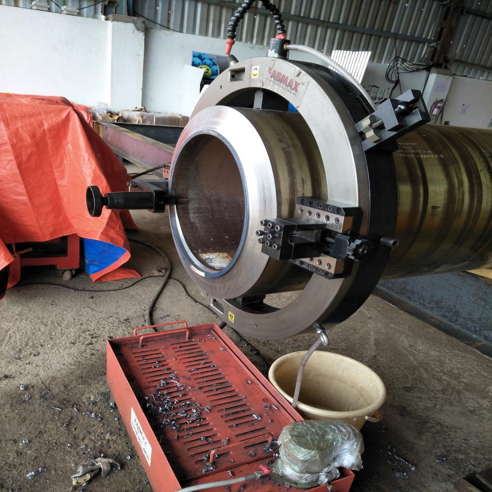 Boiler Header Pipe Cutting Machine - Color: Silver