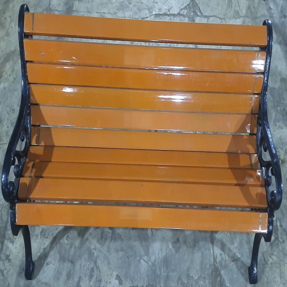 GARDEN BENCH