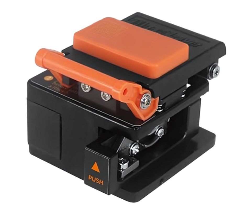 Precision optical fiber cleaver