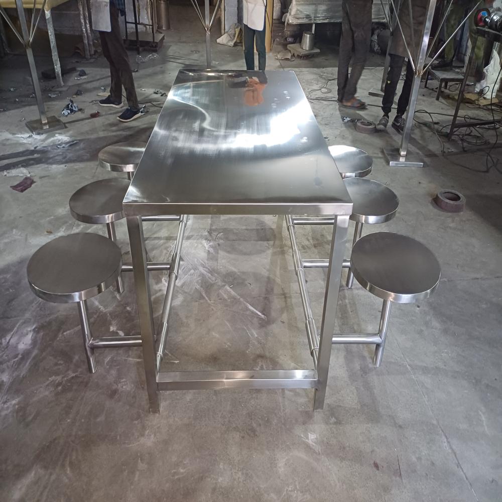 6 Seater Dining Table - Color: Silver